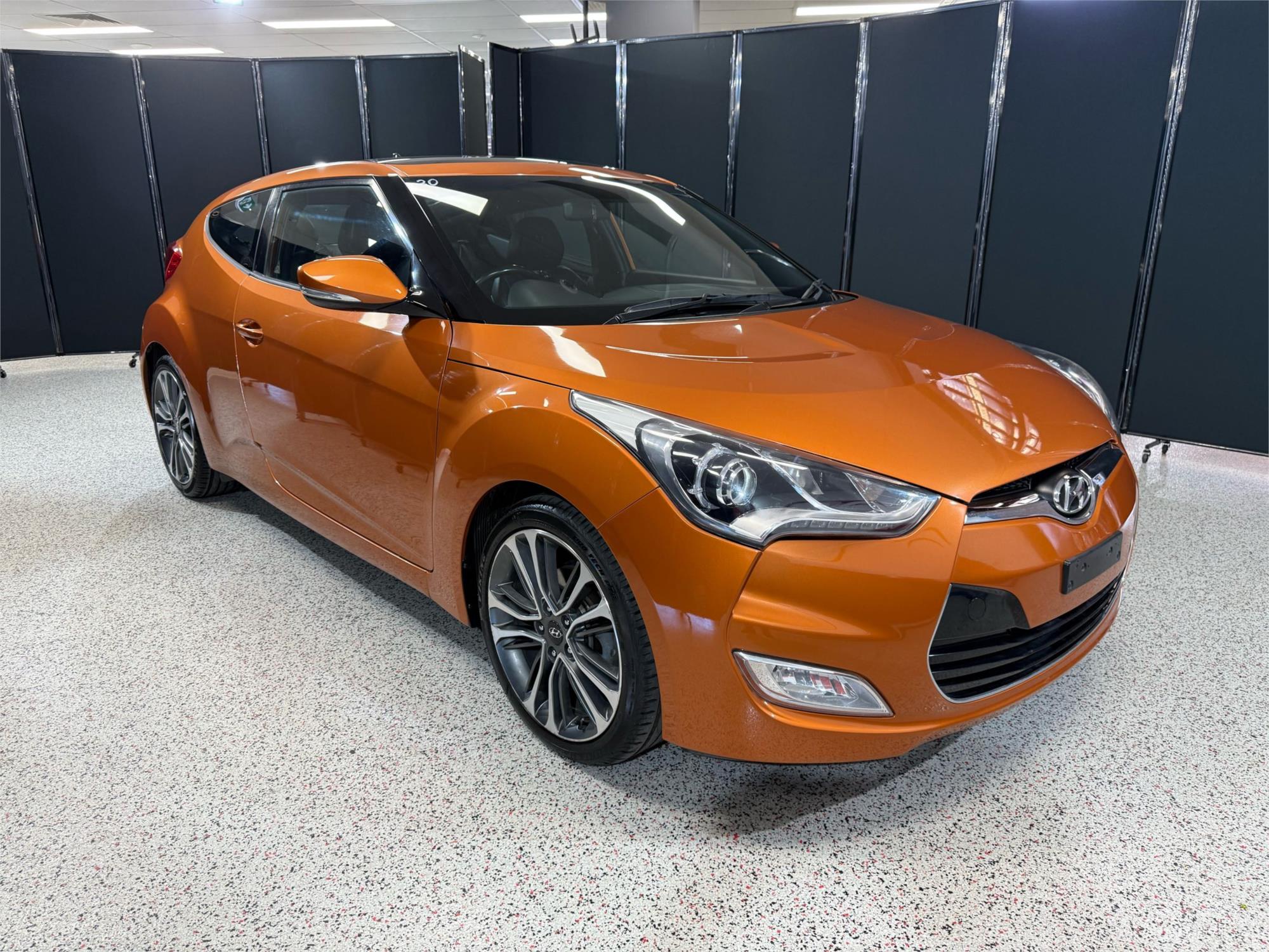 2016 HYUNDAI VELOSTER - Main View
