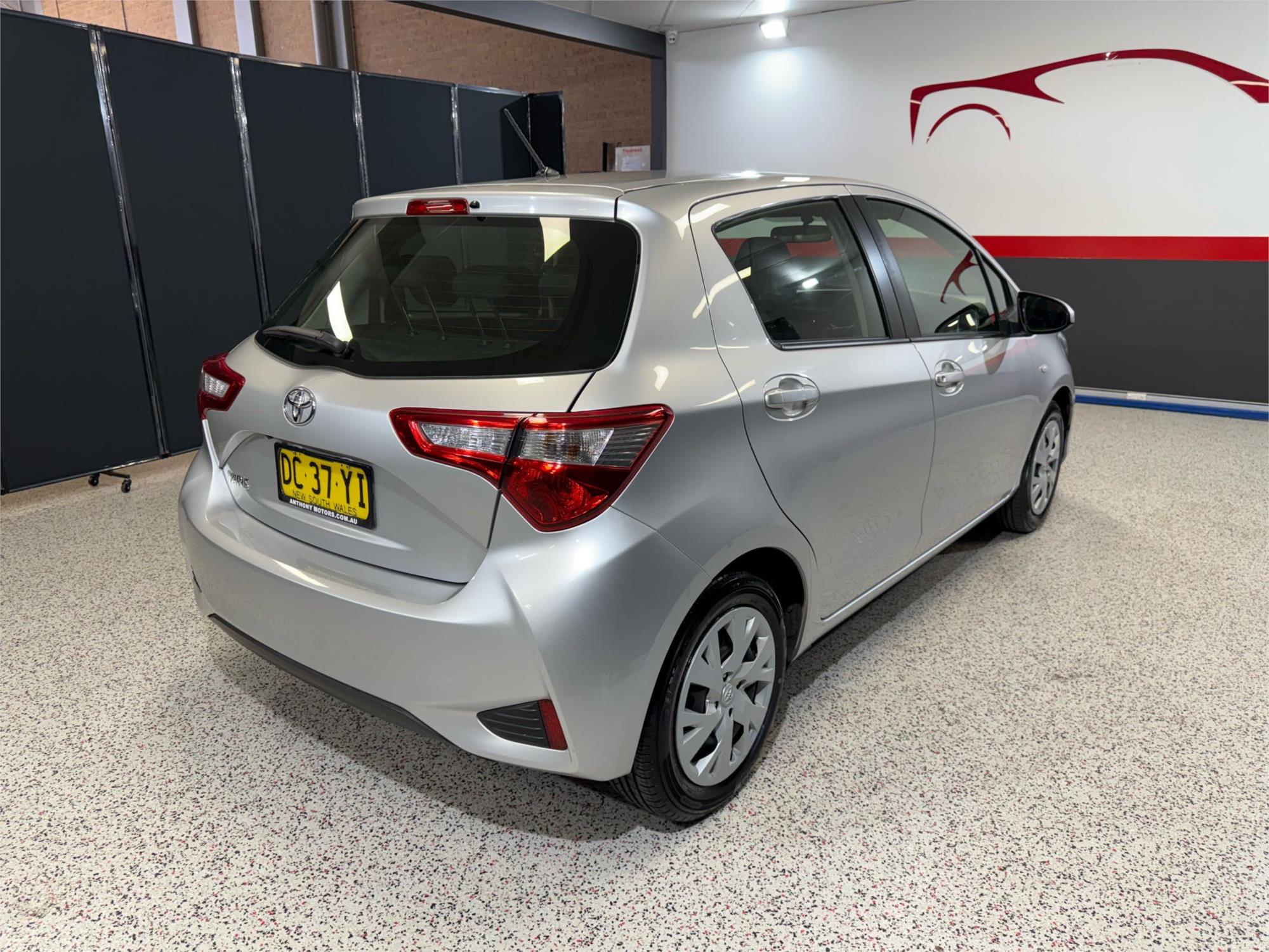 2018 TOYOTA YARIS - View 3