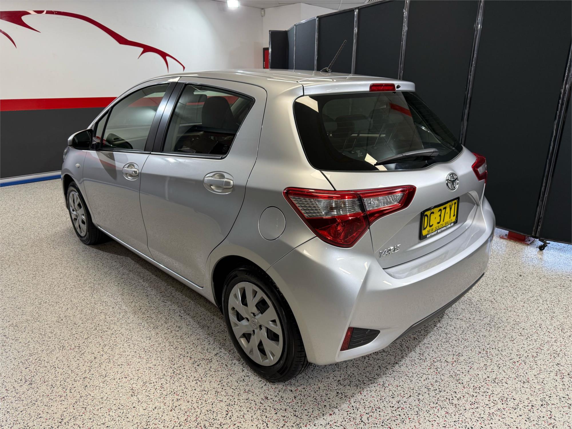 2018 TOYOTA YARIS - View 4
