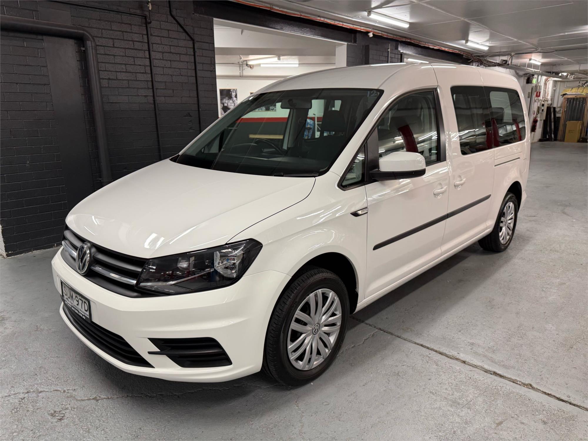 2019 VOLKSWAGEN CADDY - View 2