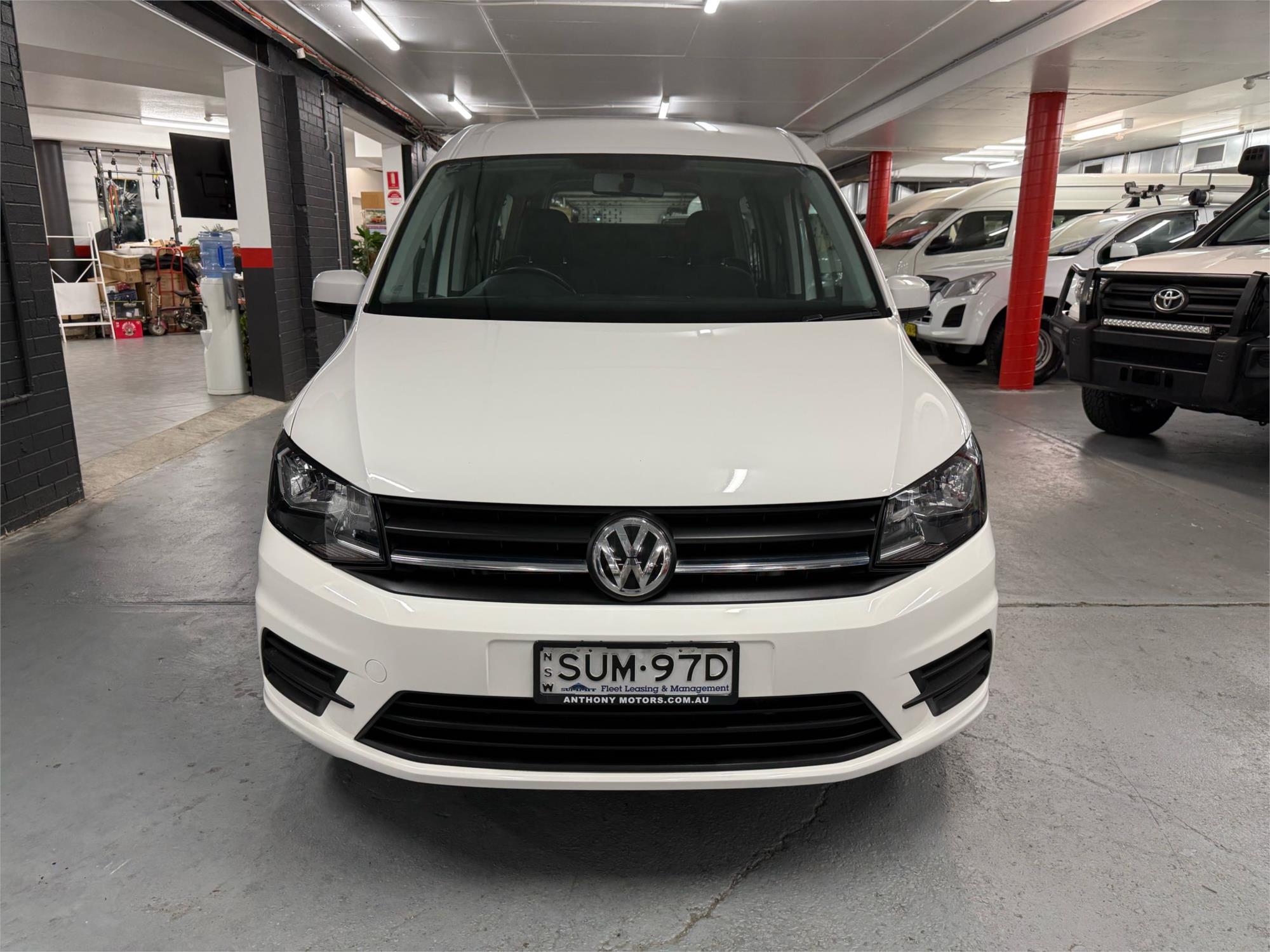 2019 VOLKSWAGEN CADDY - View 3