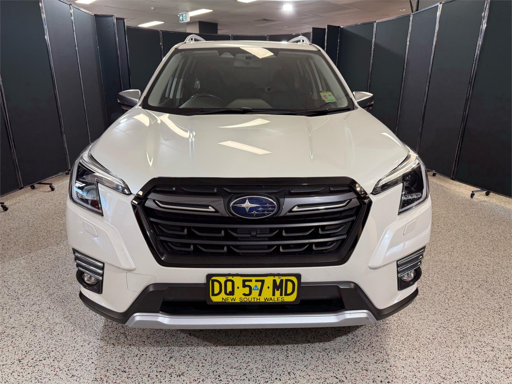 2022 SUBARU FORESTER - View 2