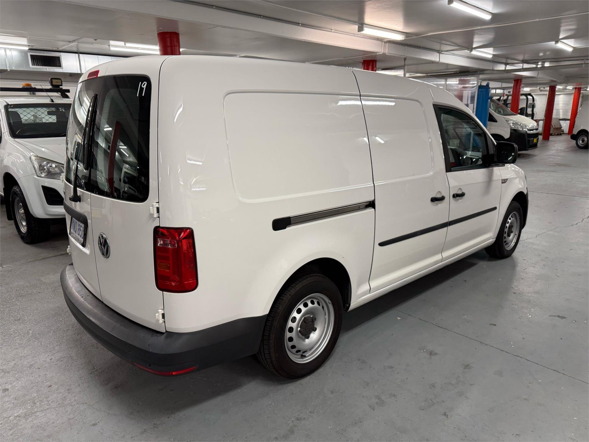 2019 VOLKSWAGEN CADDY - View 3