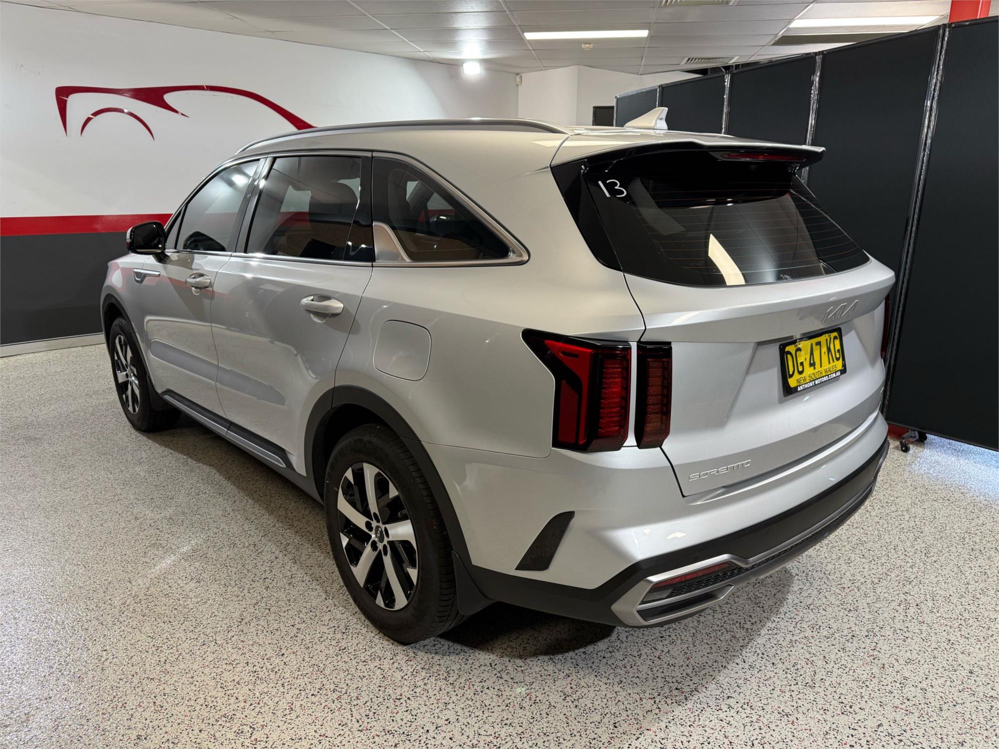 2022 KIA SORENTO - View 4