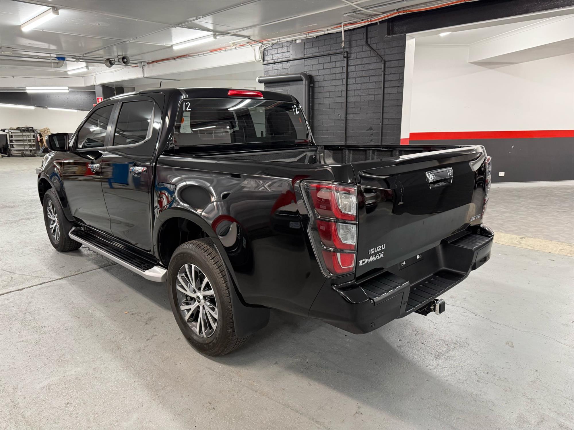 2024 ISUZU D-MAX - View 4