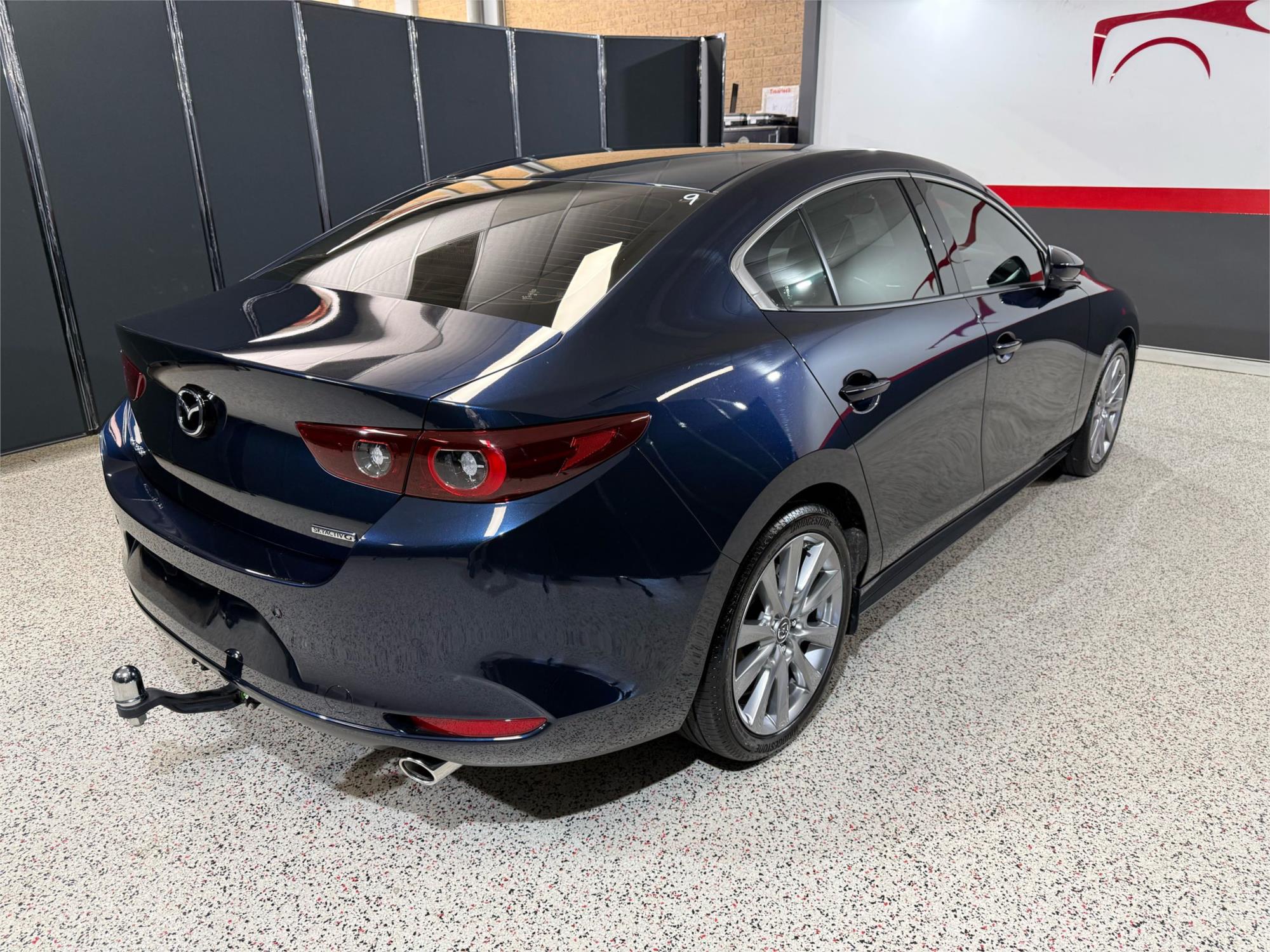 2025 MAZDA MAZDA3 - View 3