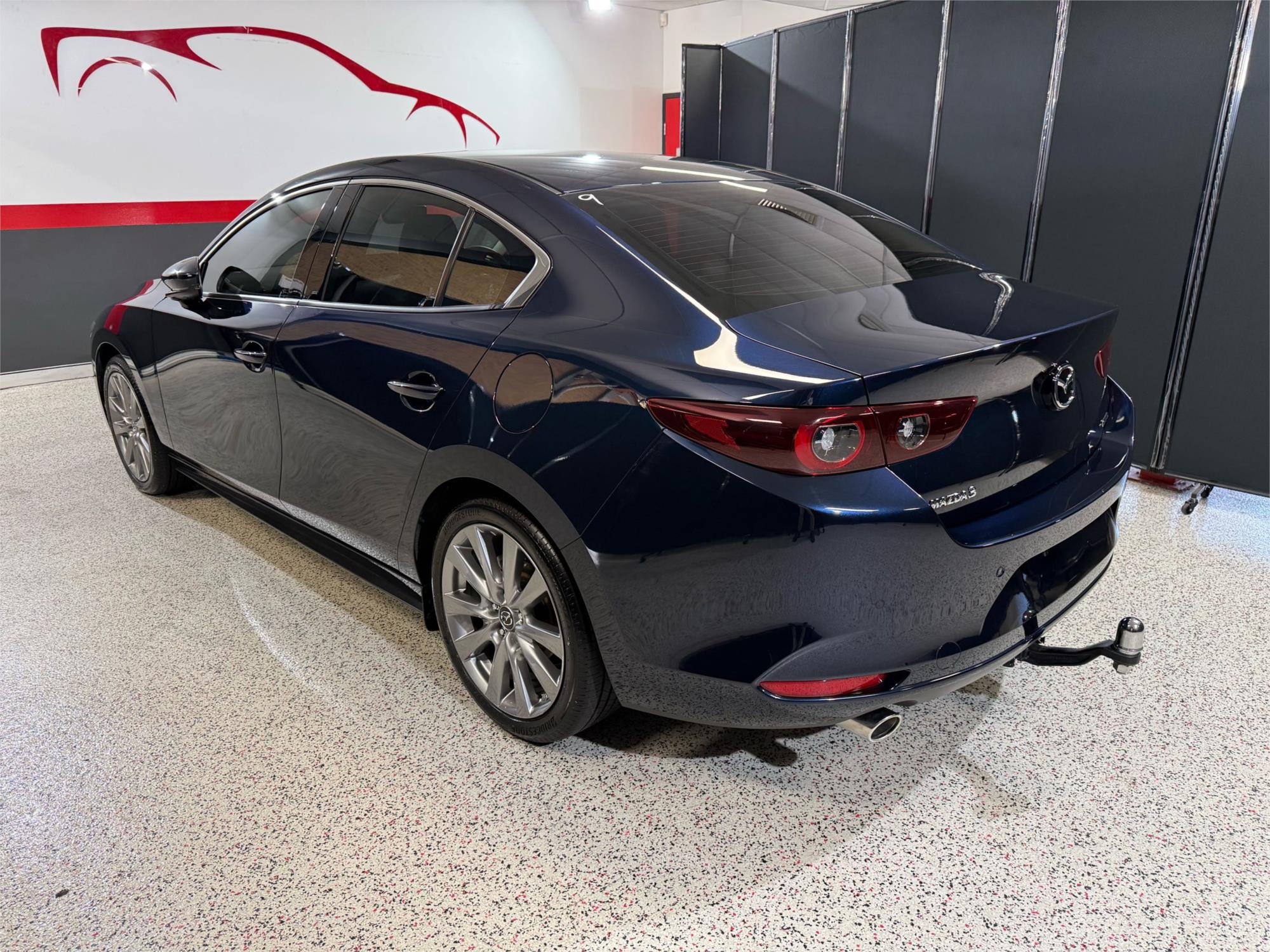 2025 MAZDA MAZDA3 - View 4