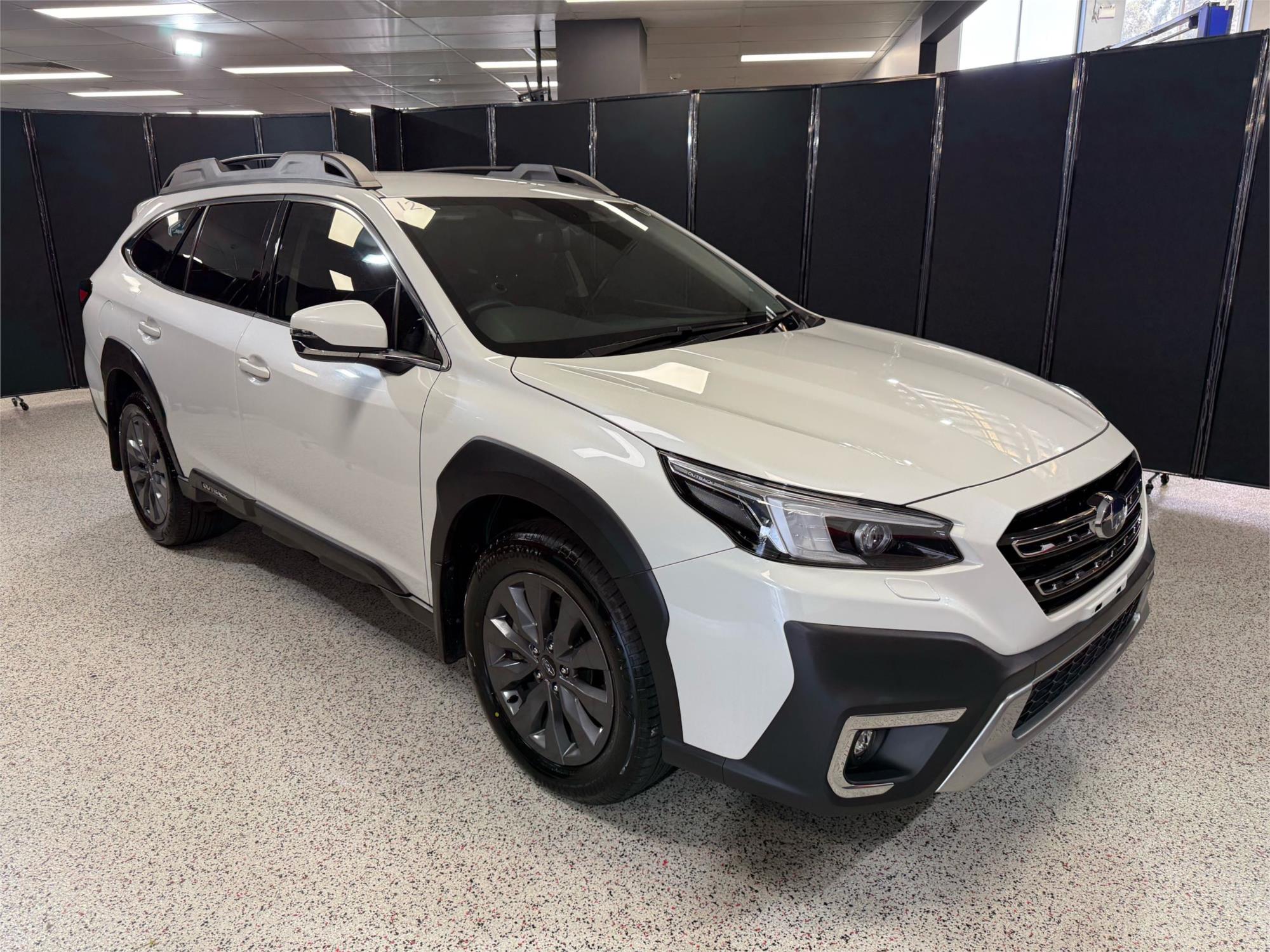 2023 SUBARU OUTBACK - Main View