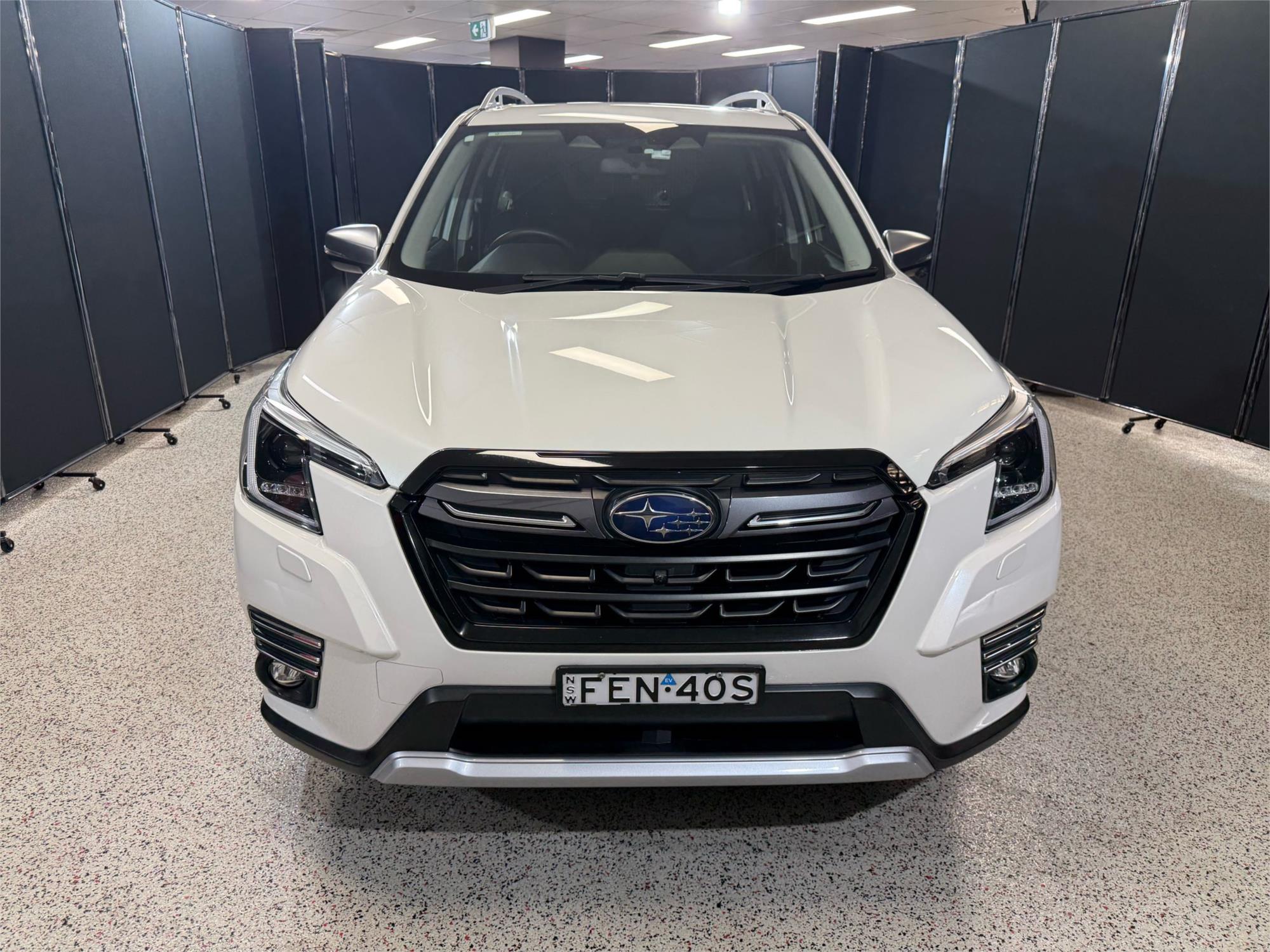 2023 SUBARU FORESTER - View 2