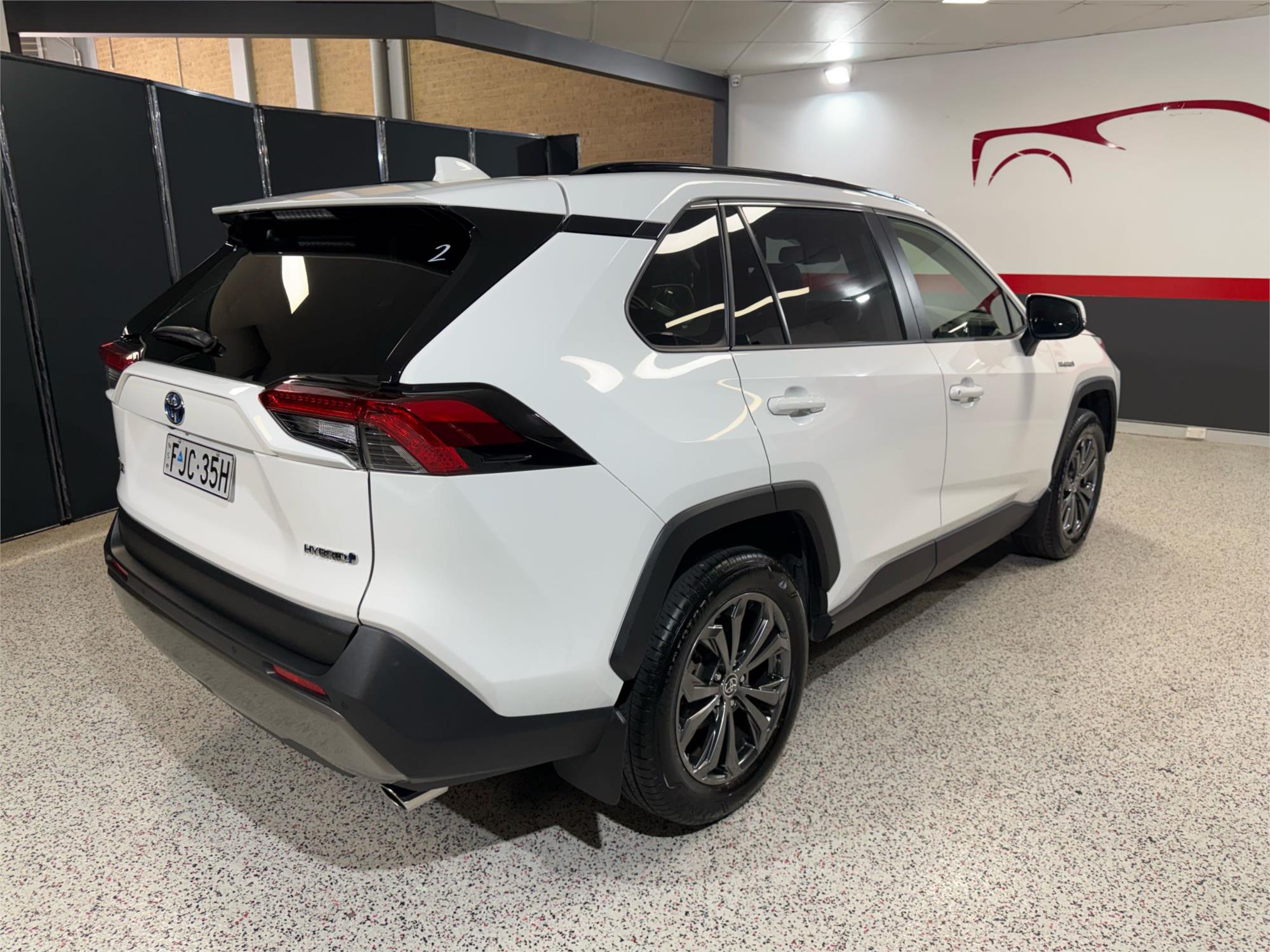 2024 TOYOTA RAV4 - View 3