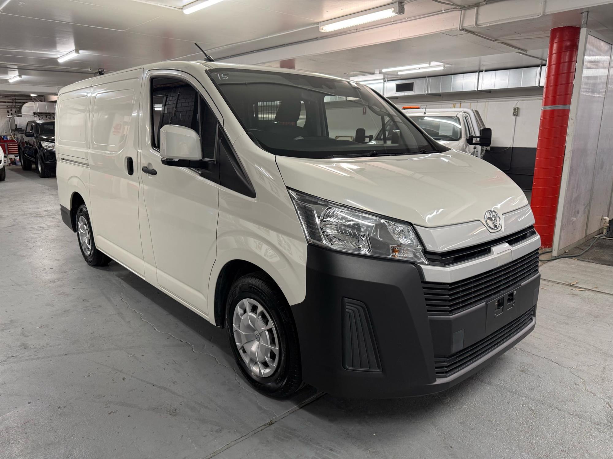 2020 TOYOTA HIACE - Main View