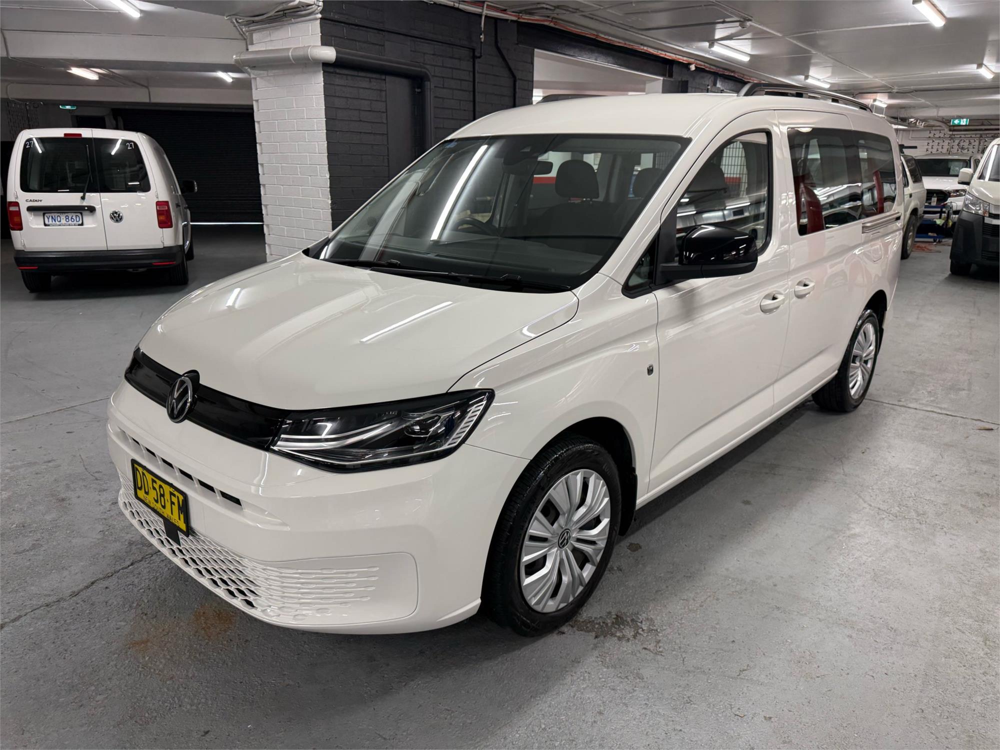 2022 VOLKSWAGEN CADDY 5 - View 1